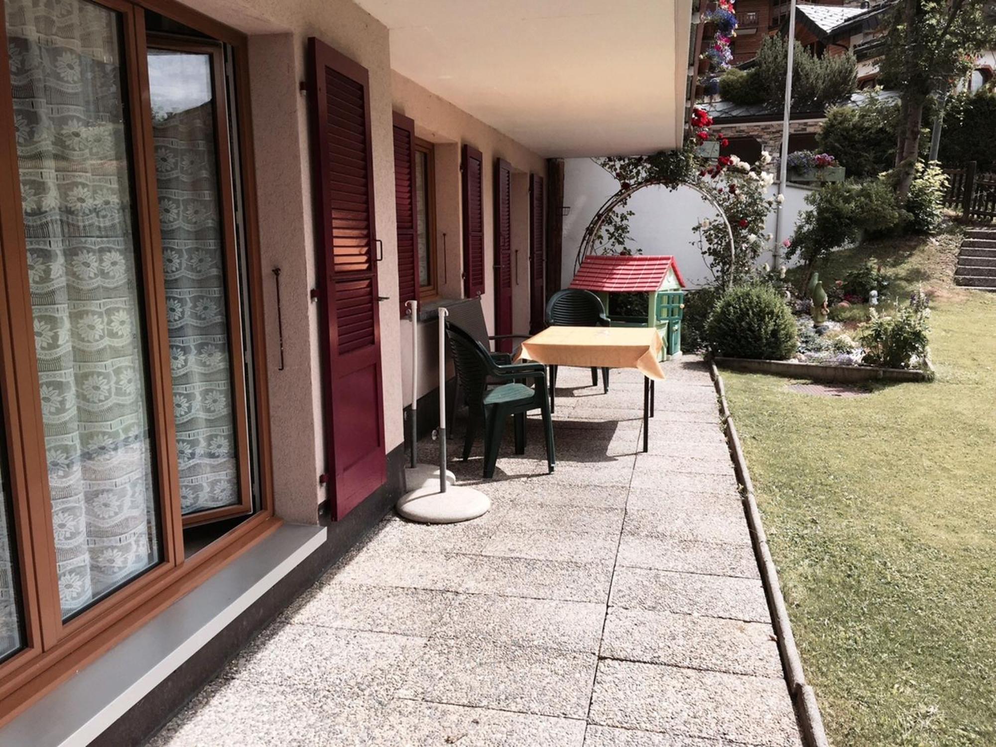 Apartamento Haus Valesia Leukerbad Habitación foto